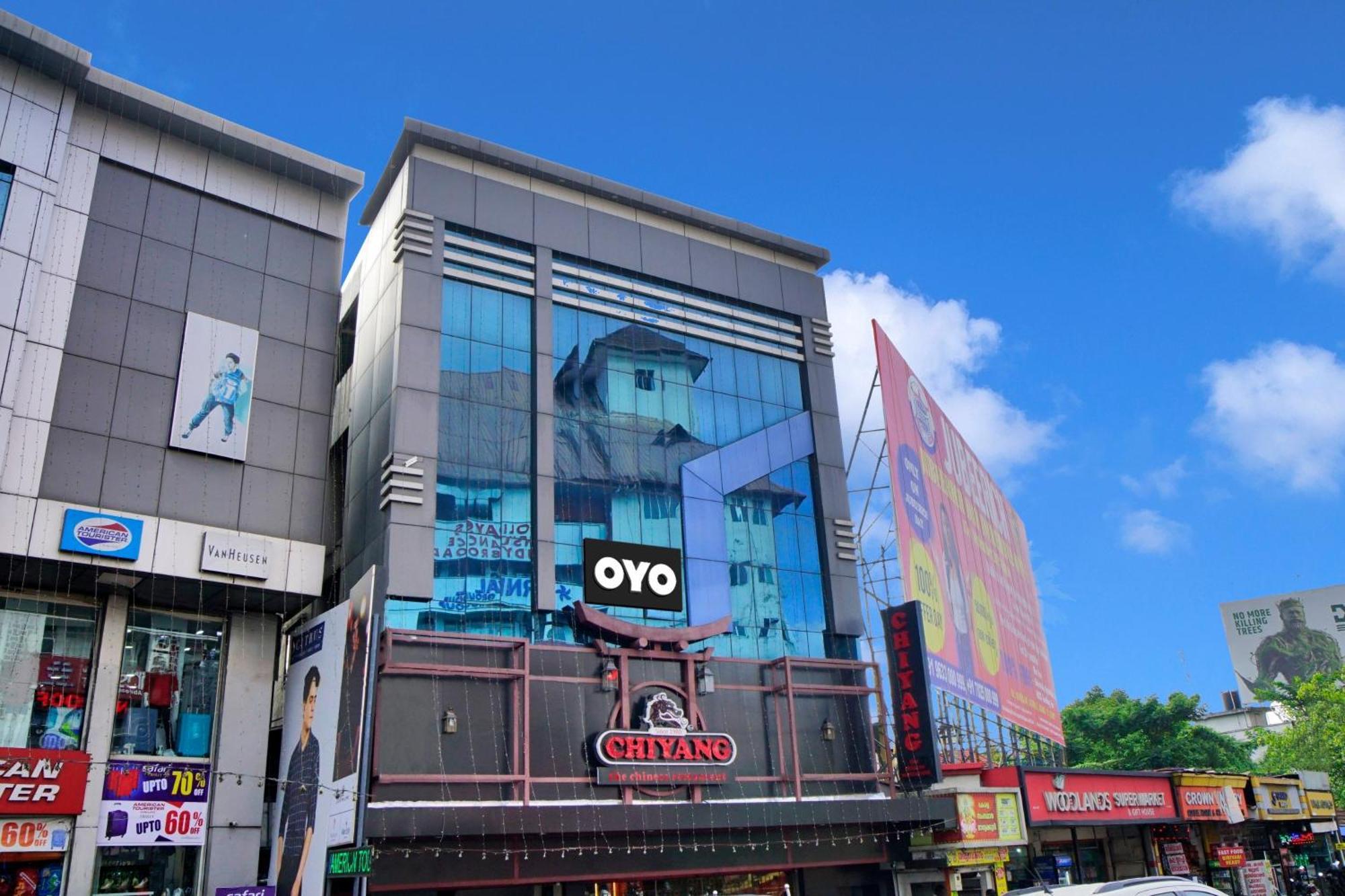 Hotel O Chiyang Hotel Angamaly Bagian luar foto