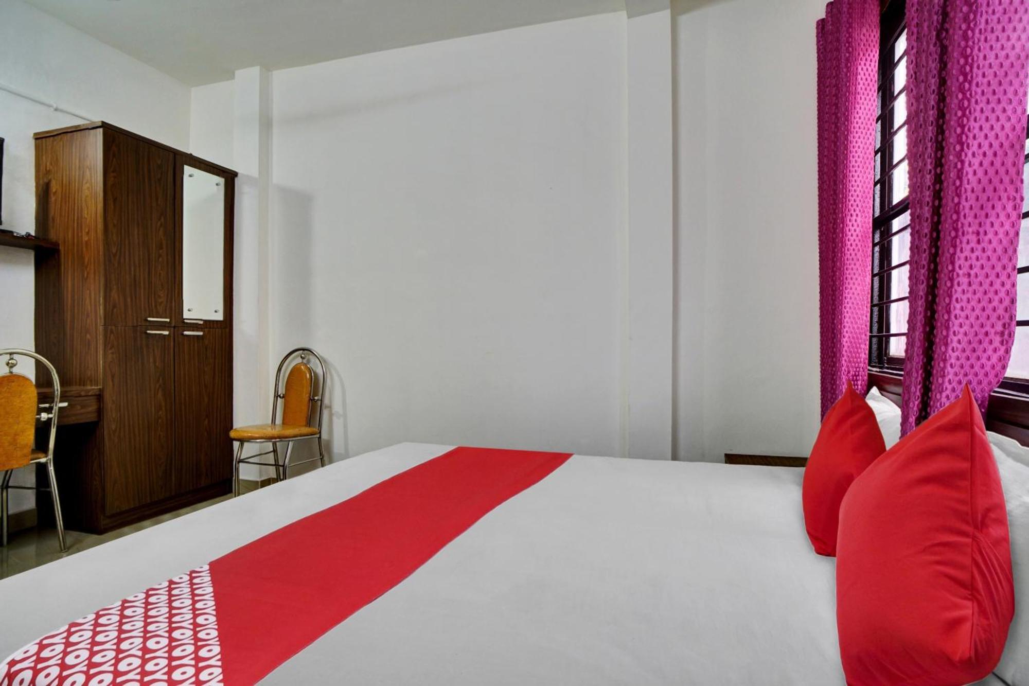 Hotel O Chiyang Hotel Angamaly Bagian luar foto